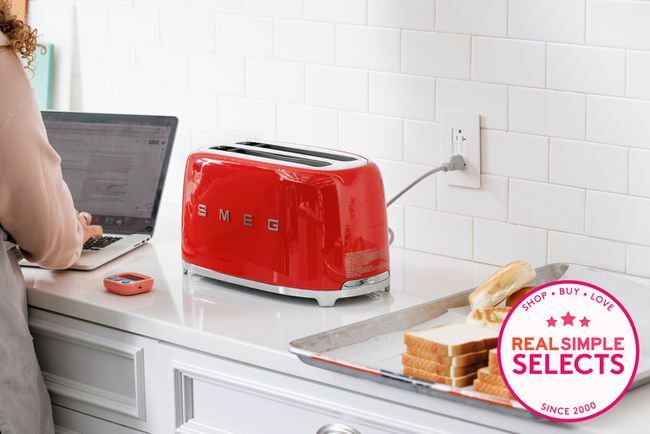 Real Simple, Smeg 4 Dilimli Ekmek Kızartma Makinesi Testini Seçiyor